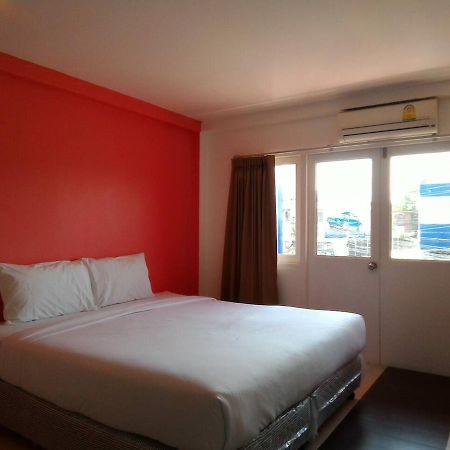 Blue Moon Hotel Hua Hin Exterior photo
